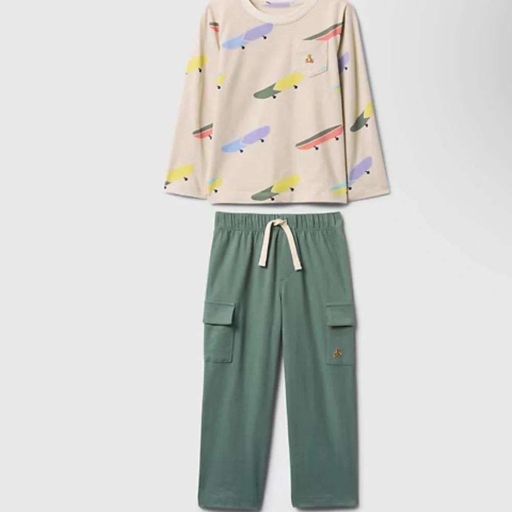 GAP Kids Play Set with Skateboard Print - Cream and Green